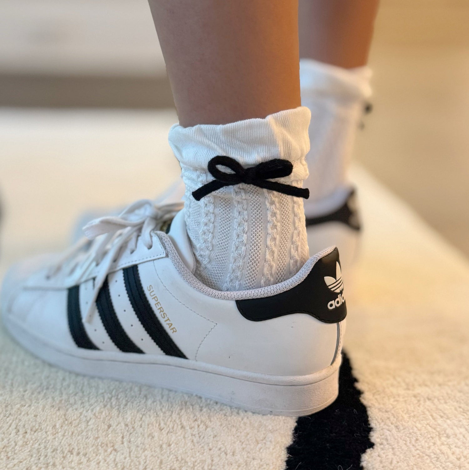 Adorable Yarn Bow Socks Set Of 2-2